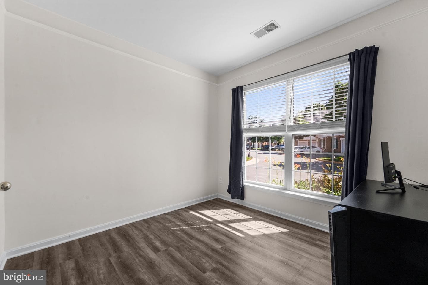 25300 Lake Mist Square #101 photo 37