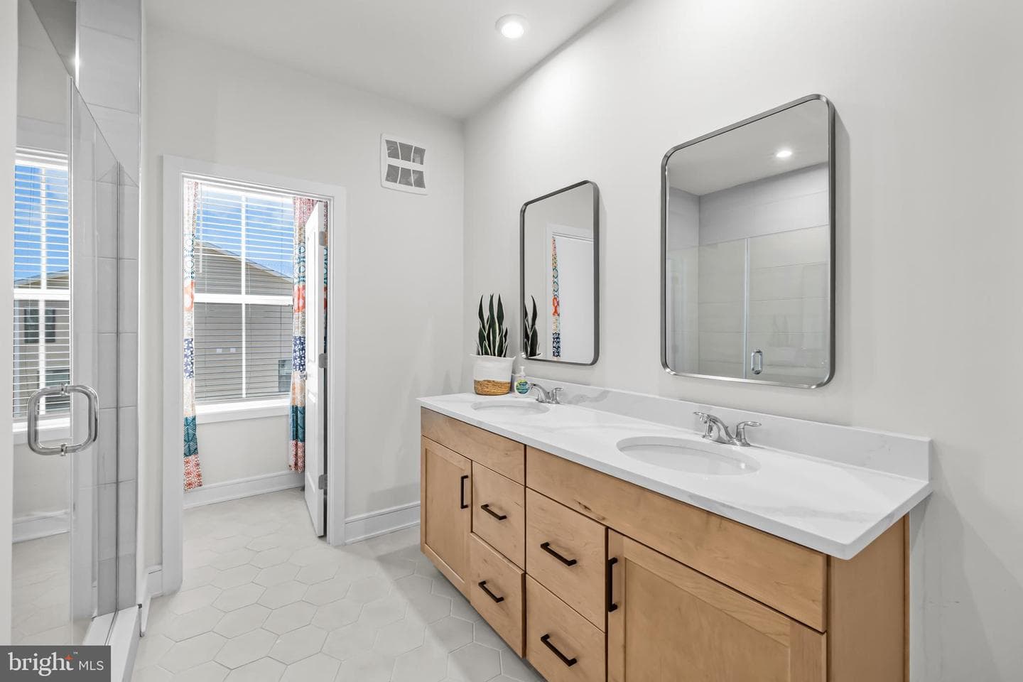 43350 Farringdon Square photo 31