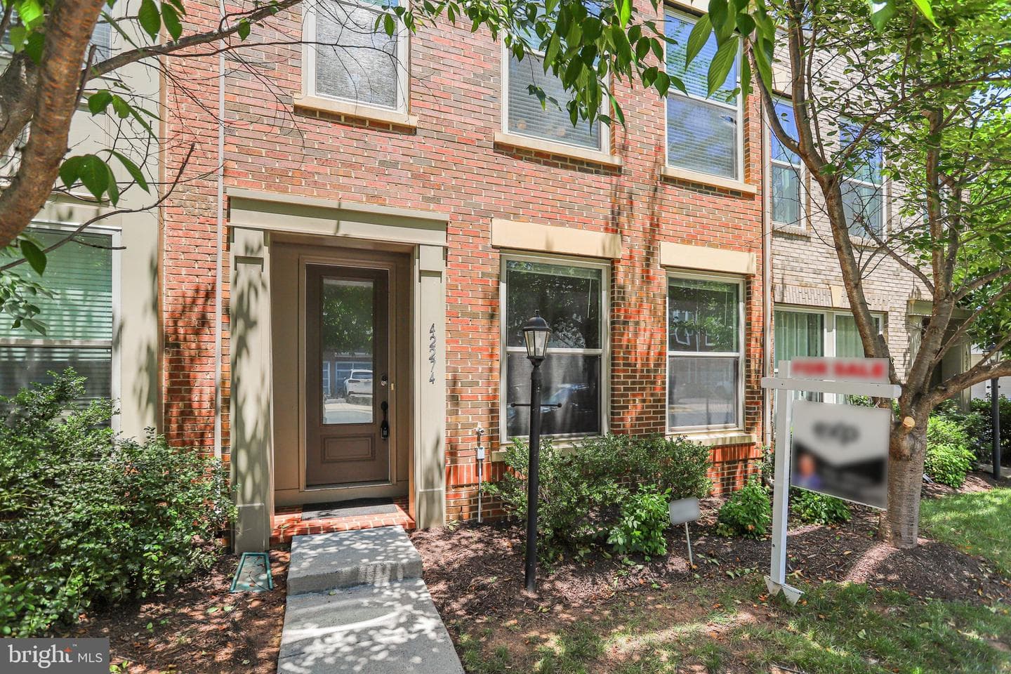 42274 Hampton Woods Ter, Brambleton