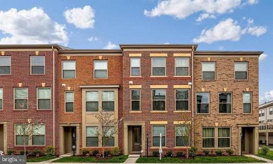 42274 Hampton Woods Ter, Brambleton