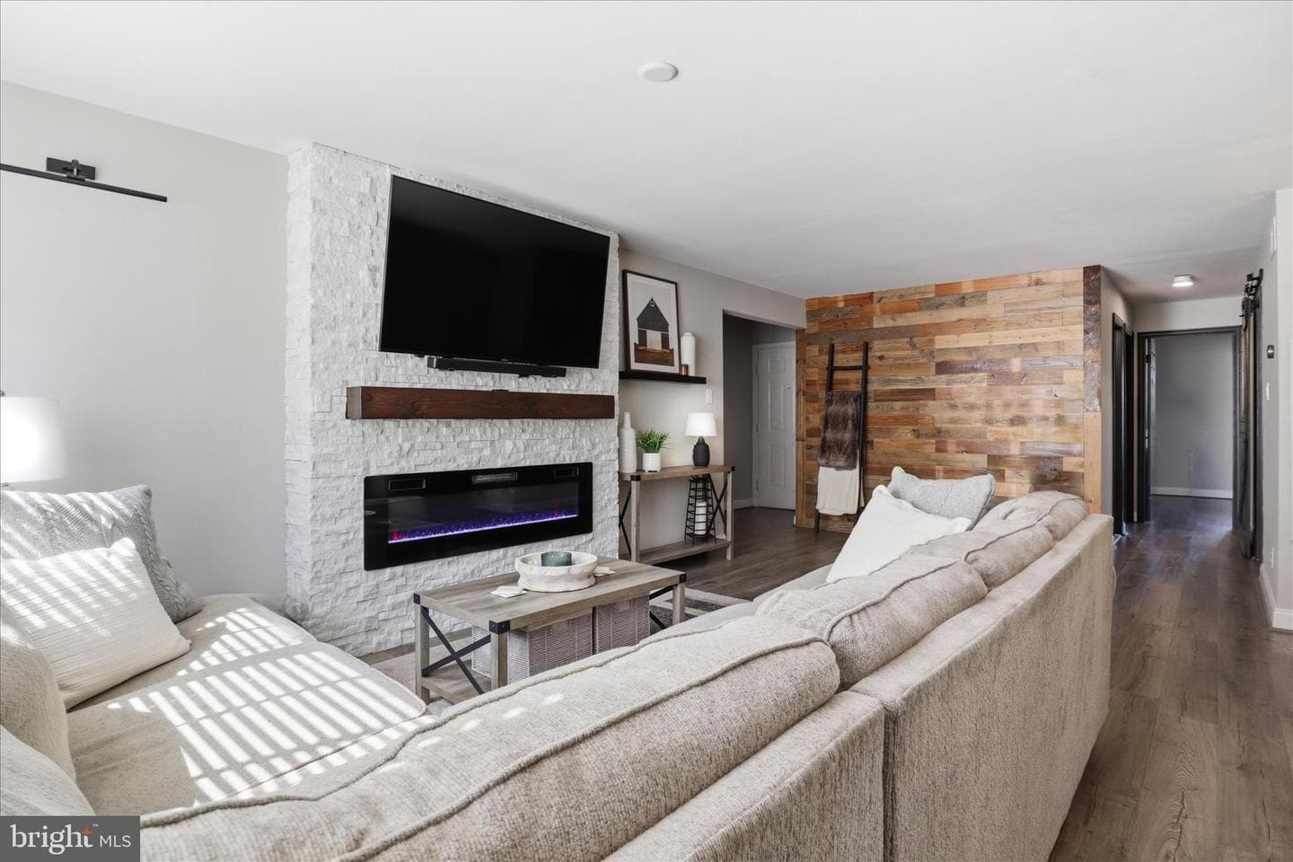 1101 Huntmaster Terrace NE #201 photo 8