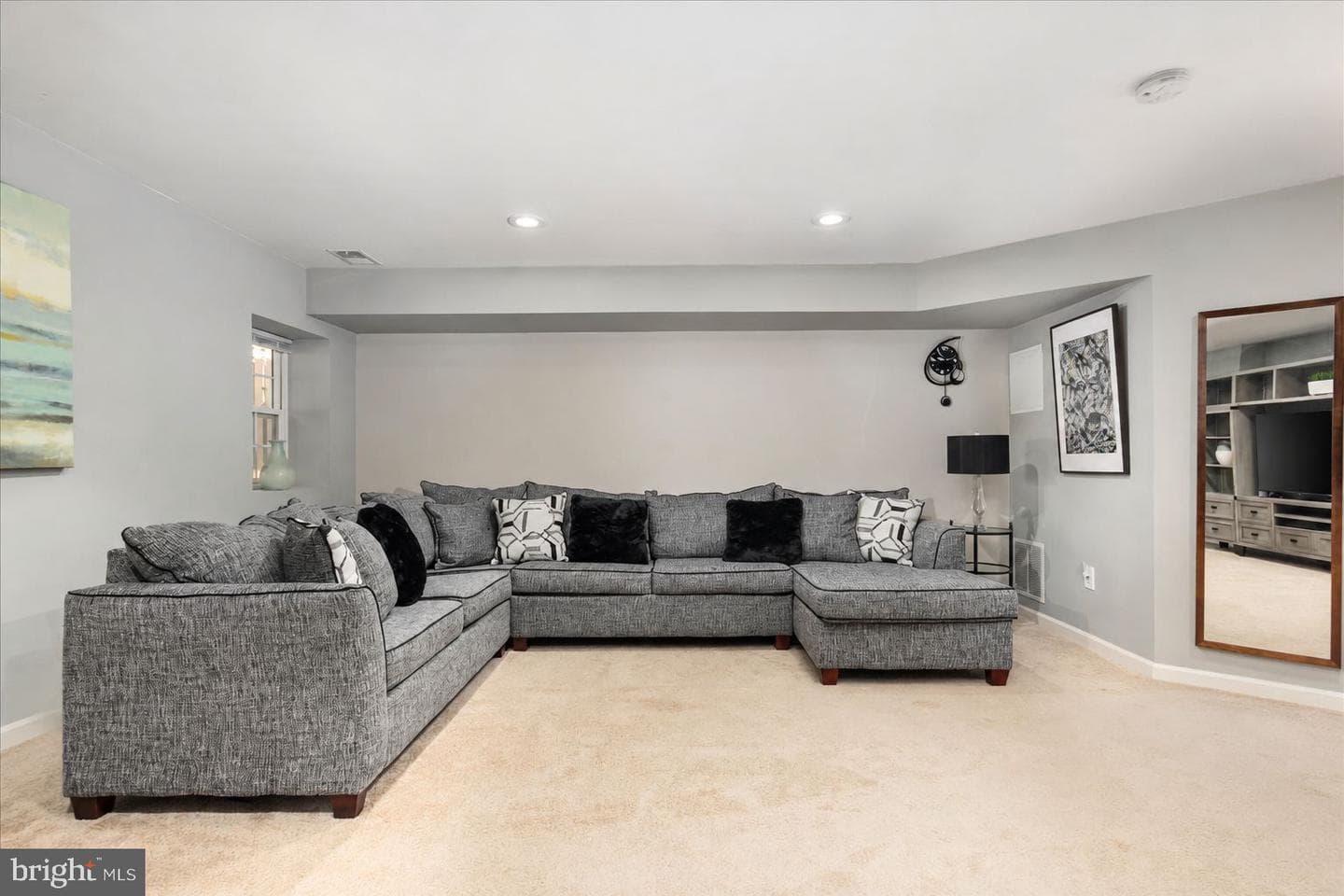 311 Ebaugh Drive SE photo 32