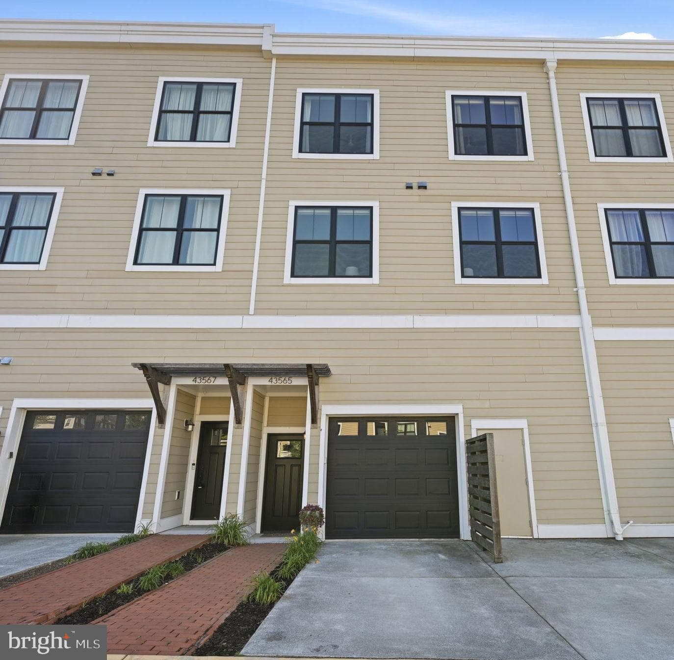 43565 Michigan Square, Leesburg