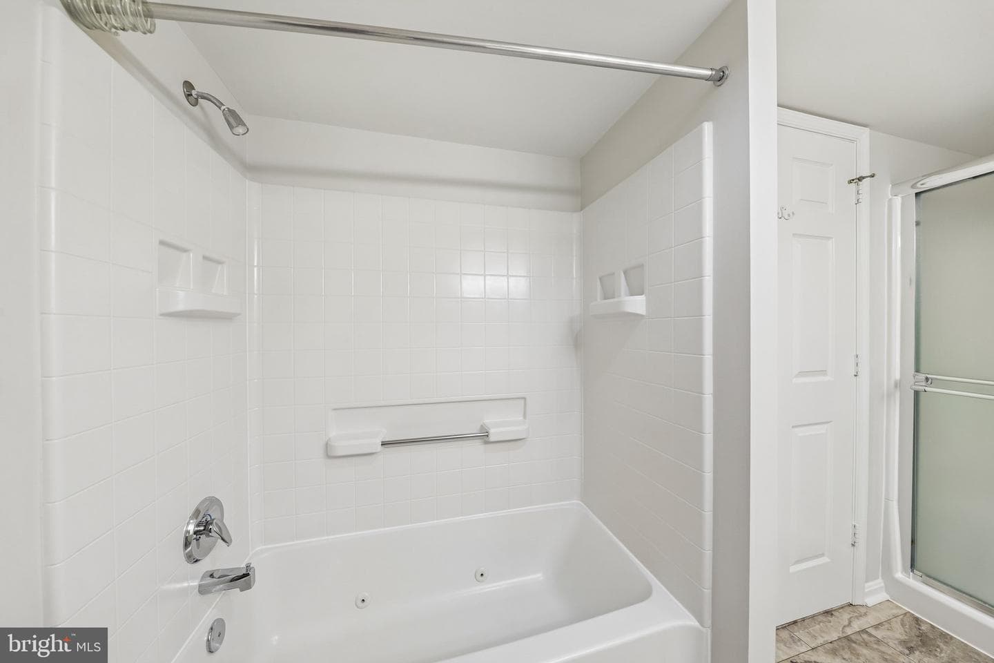 19385 Cypress Ridge #515, Leesburg
