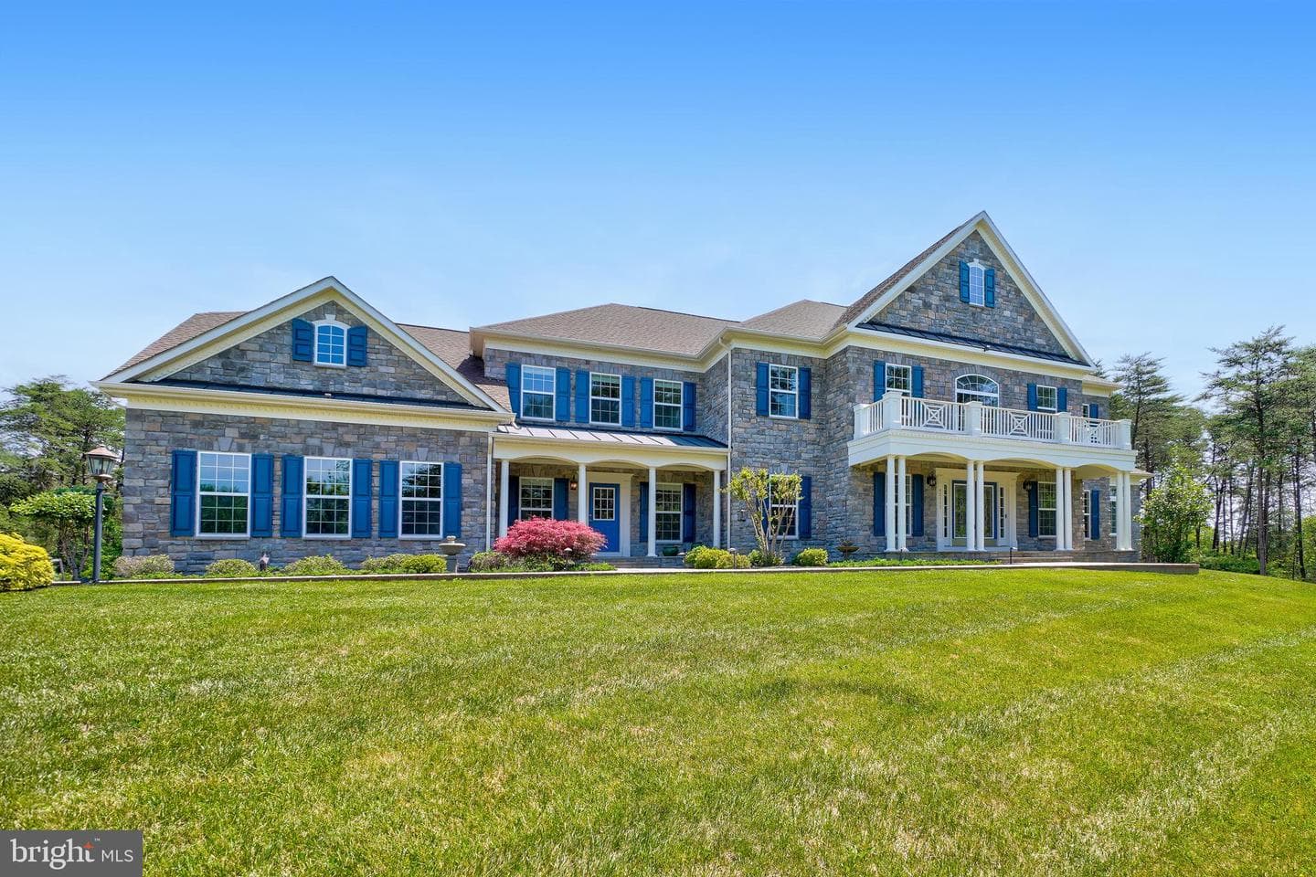 42115 Pleasant Forest Court, Ashburn