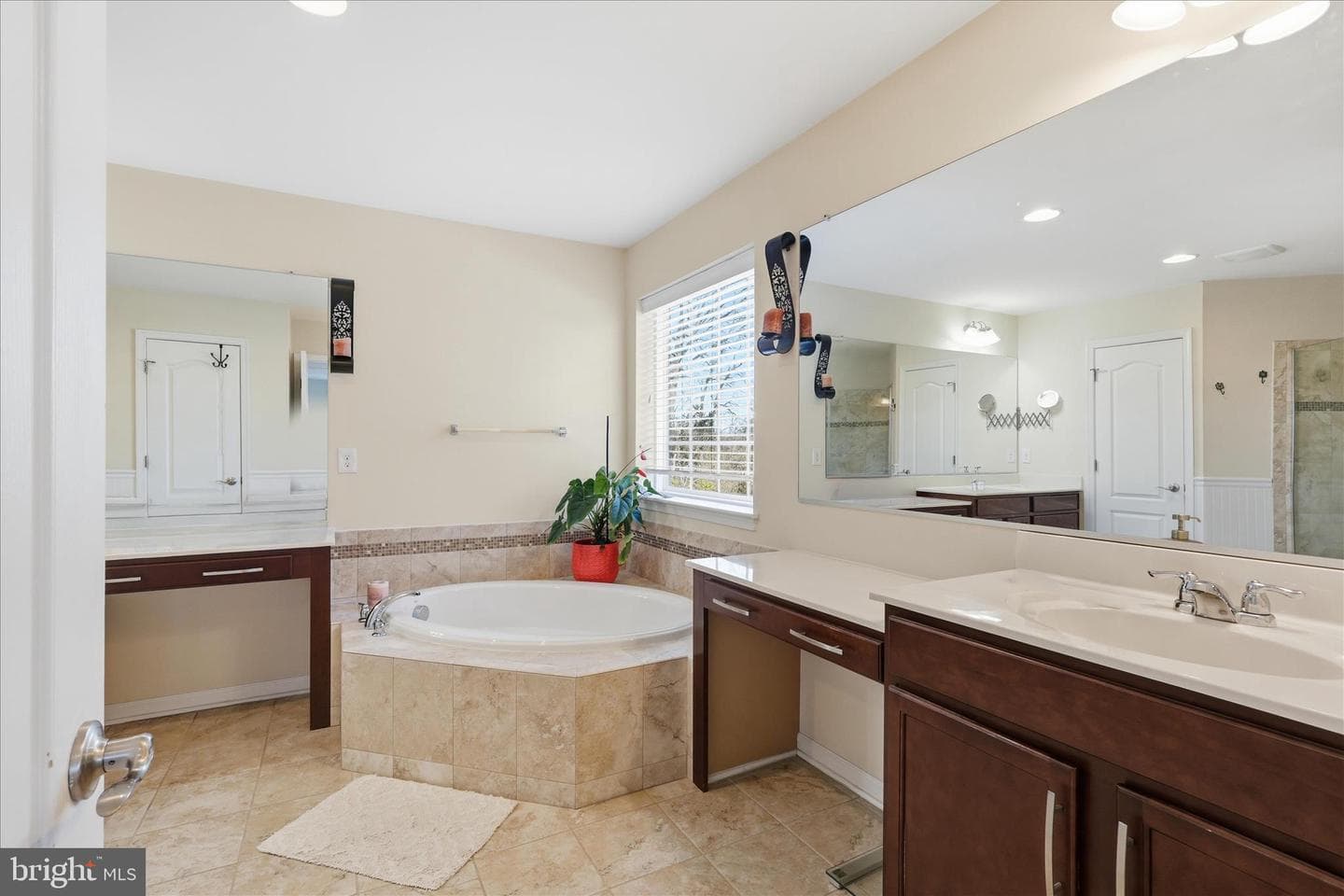 22800 Calderwood Lane photo 28