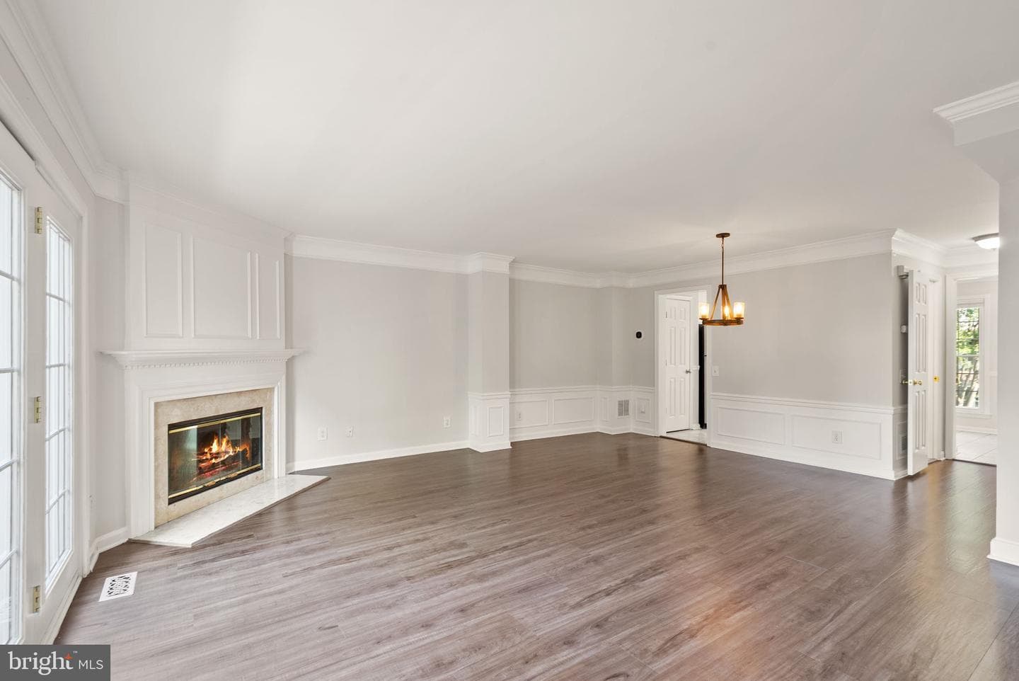 303 Barnfield Square NE photo 7
