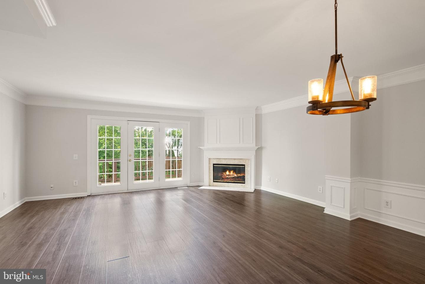 303 Barnfield Square NE photo 8