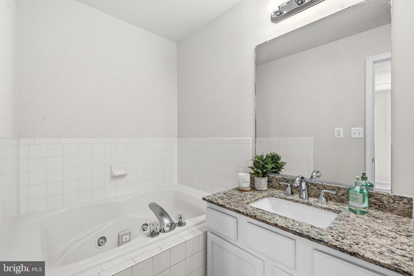 414 Ginkgo Terrace NE photo 20