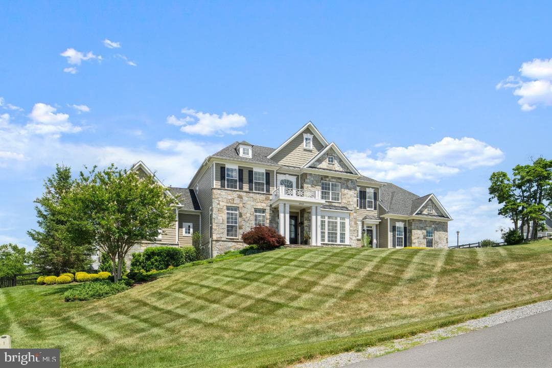 15988 Waterford Crest Place photo 3
