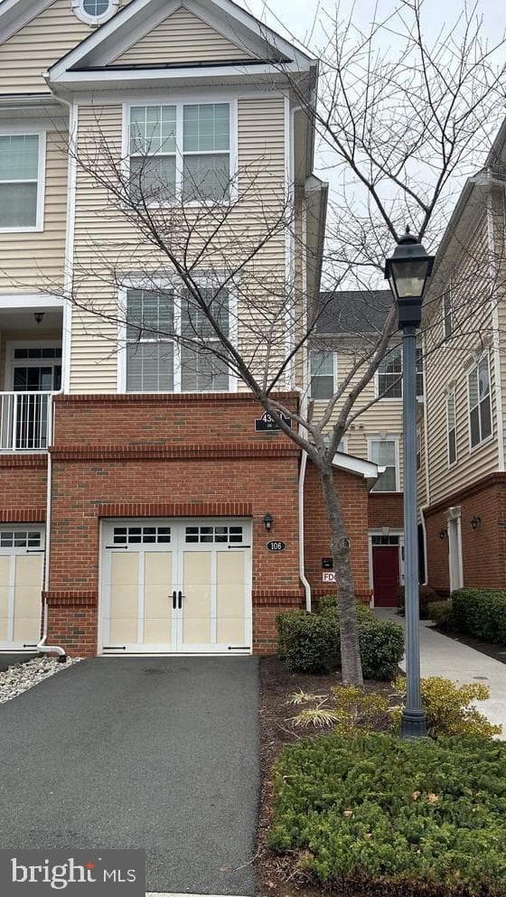 43031 Foxtrail Woods Terrace #106, Ashburn