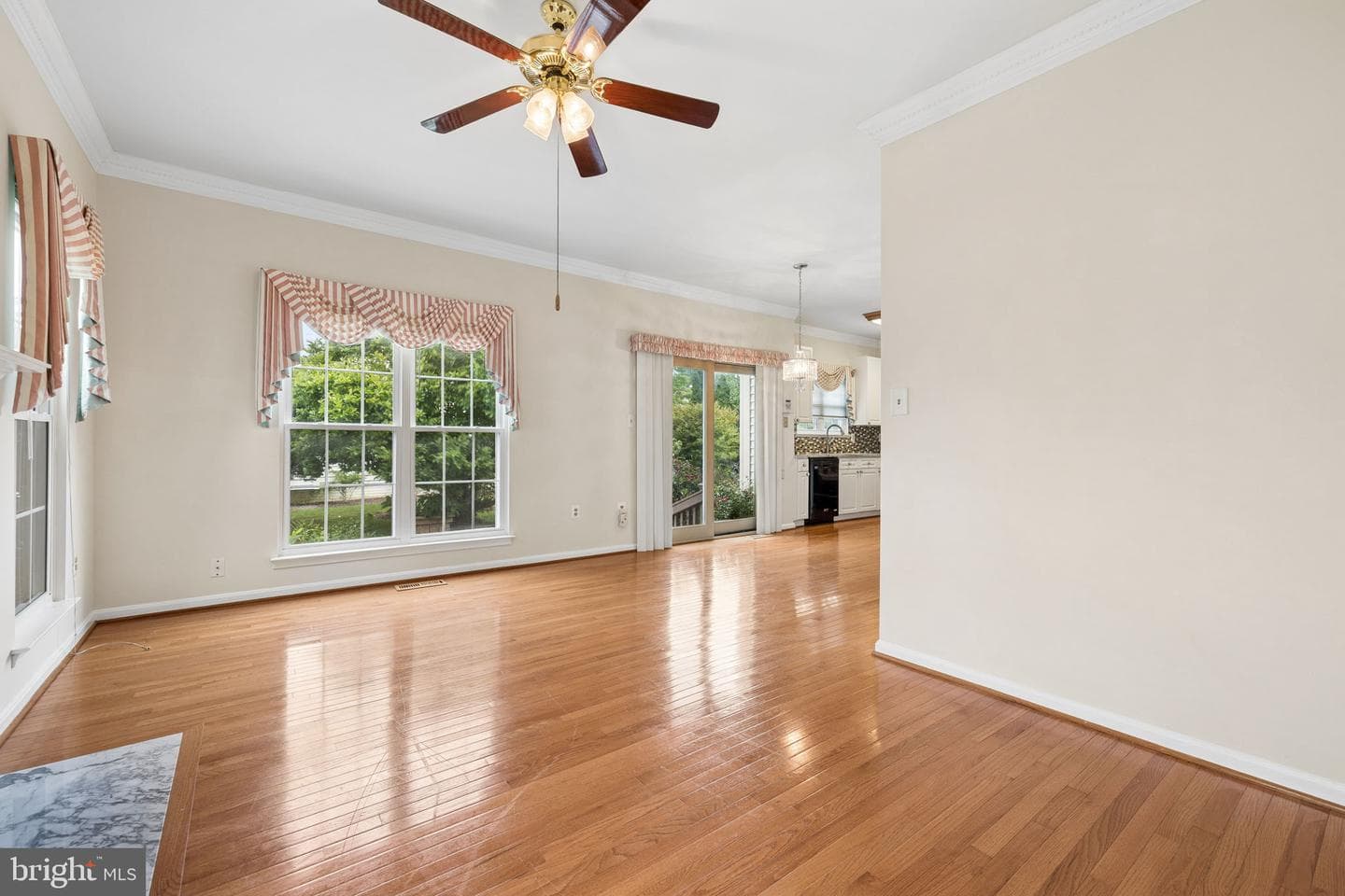 46557 Hollymead Place photo 15