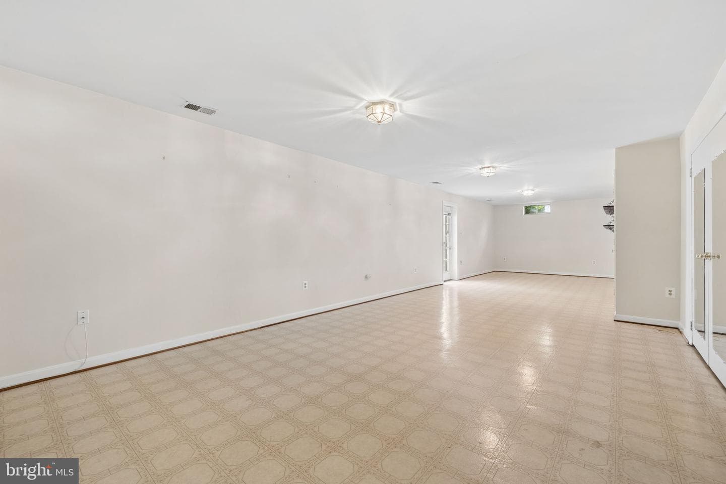 46557 Hollymead Place photo 32