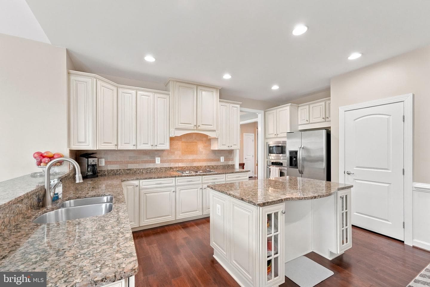 41526 Bostonian Place photo 31