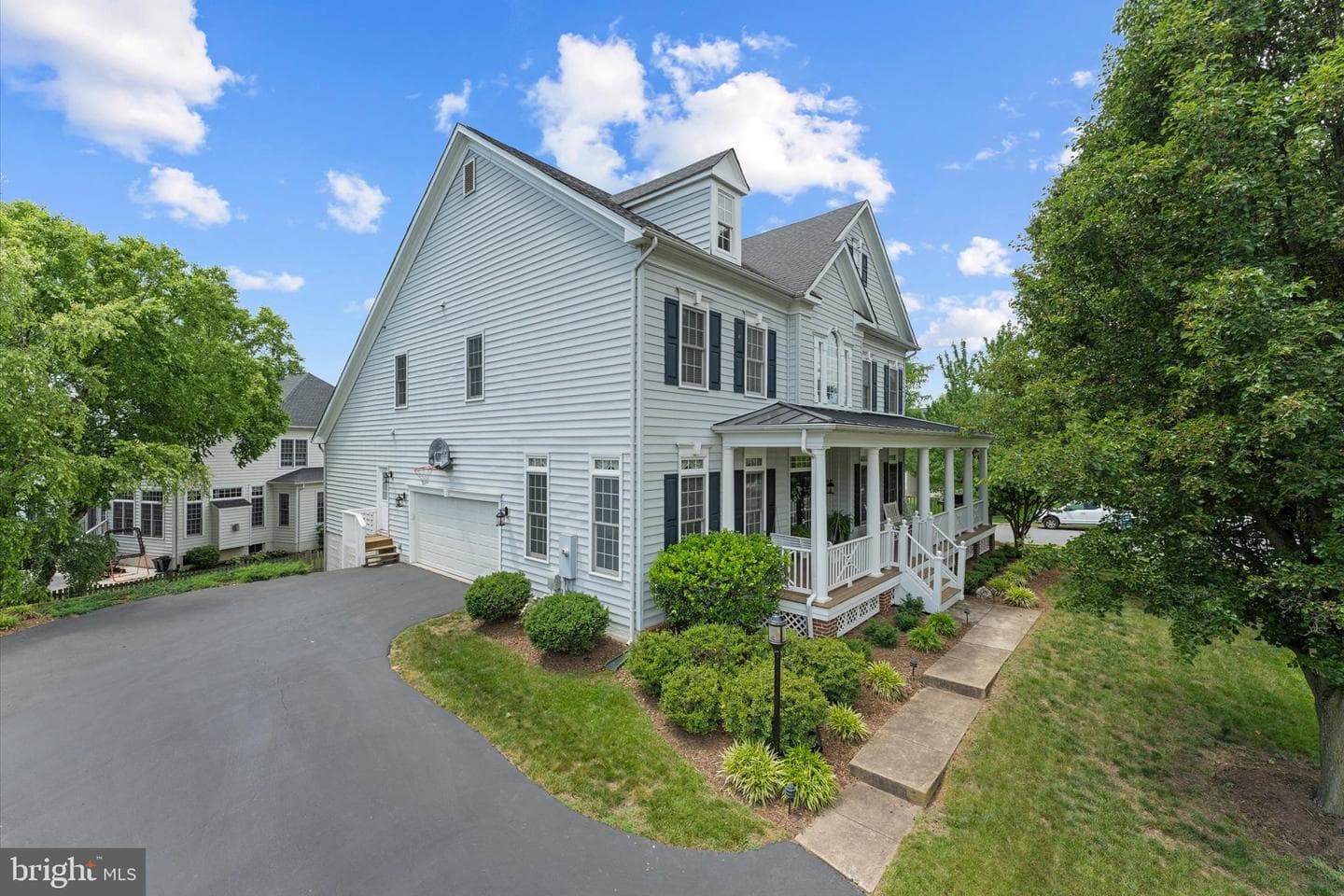 42989 Mill Park Court photo 2