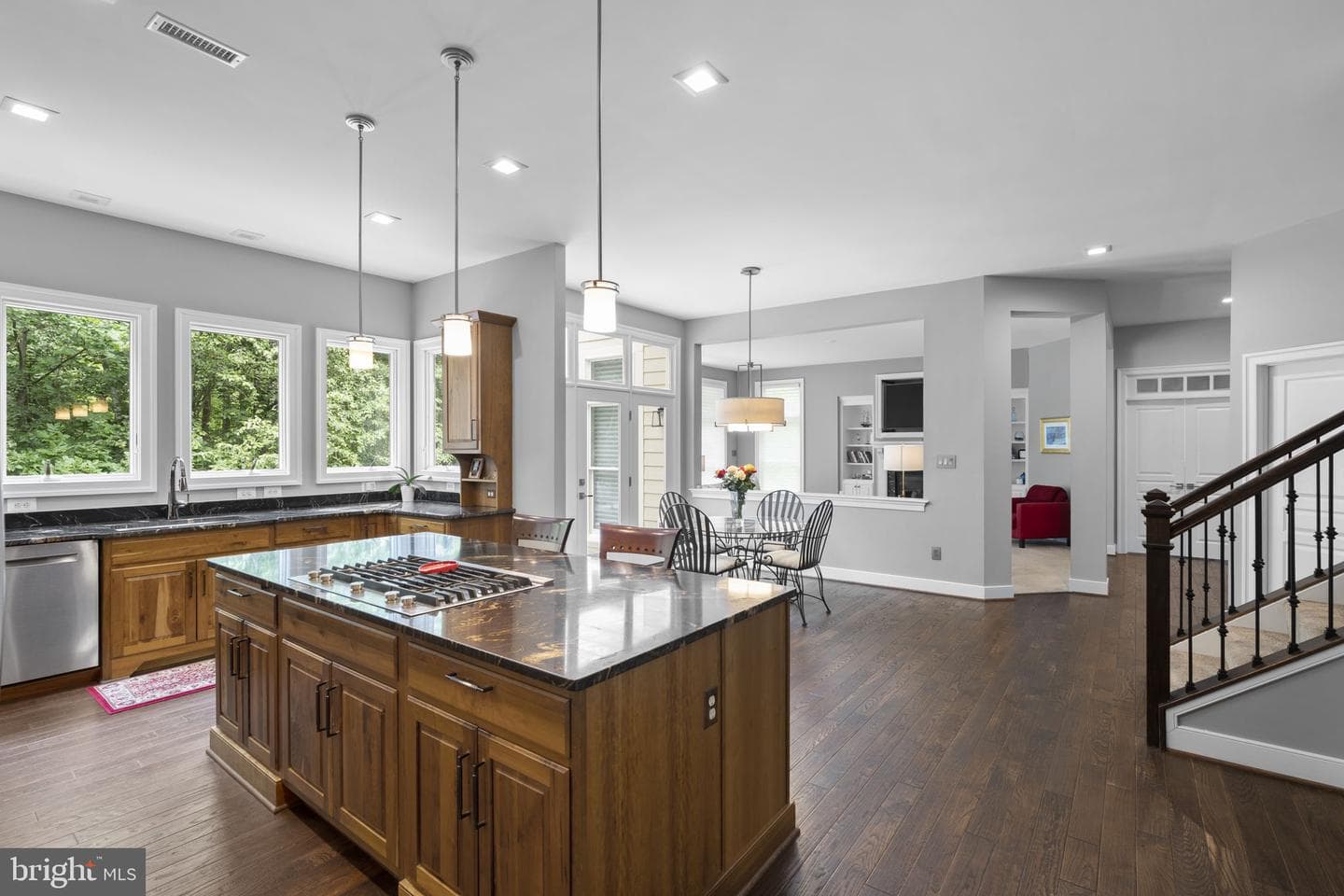 18429 Woodburn Road photo 19