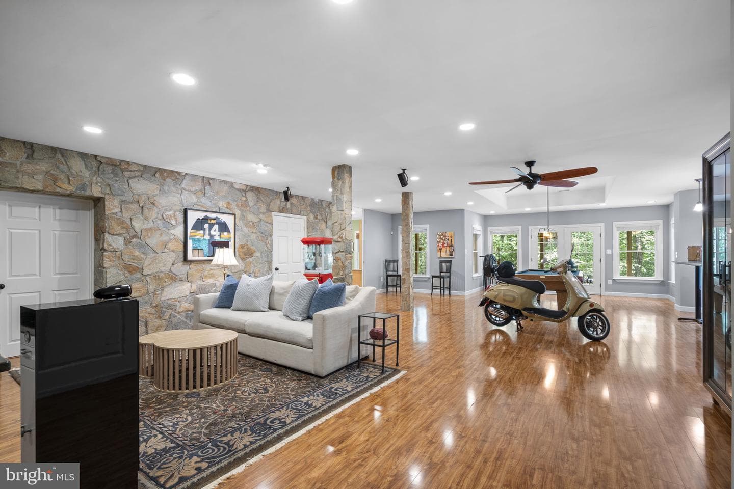 18429 Woodburn Road photo 54