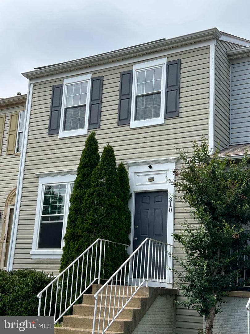 310 Stable View Terrace NE, Leesburg