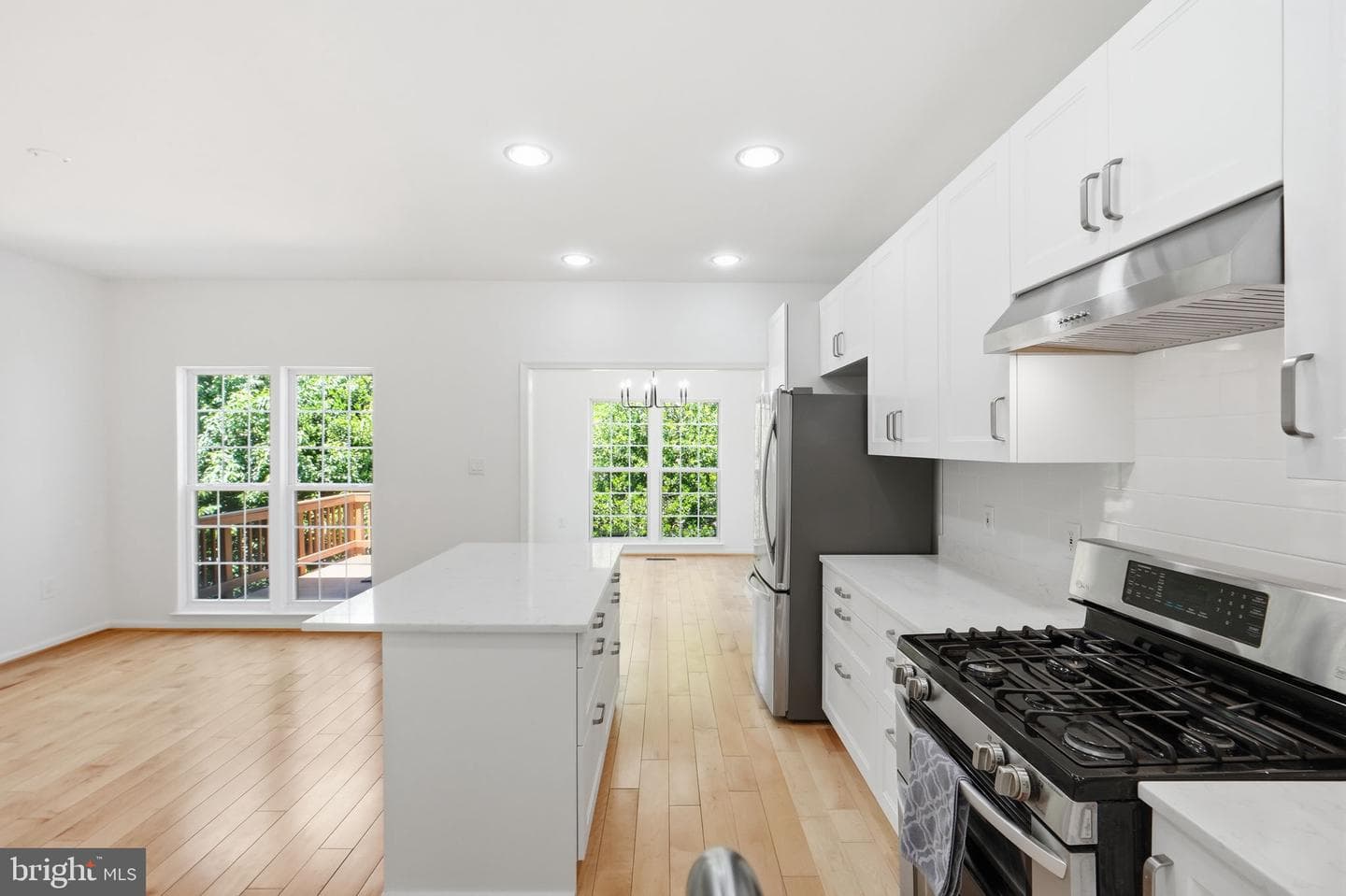 45602 Iron Horse Terrace photo 12