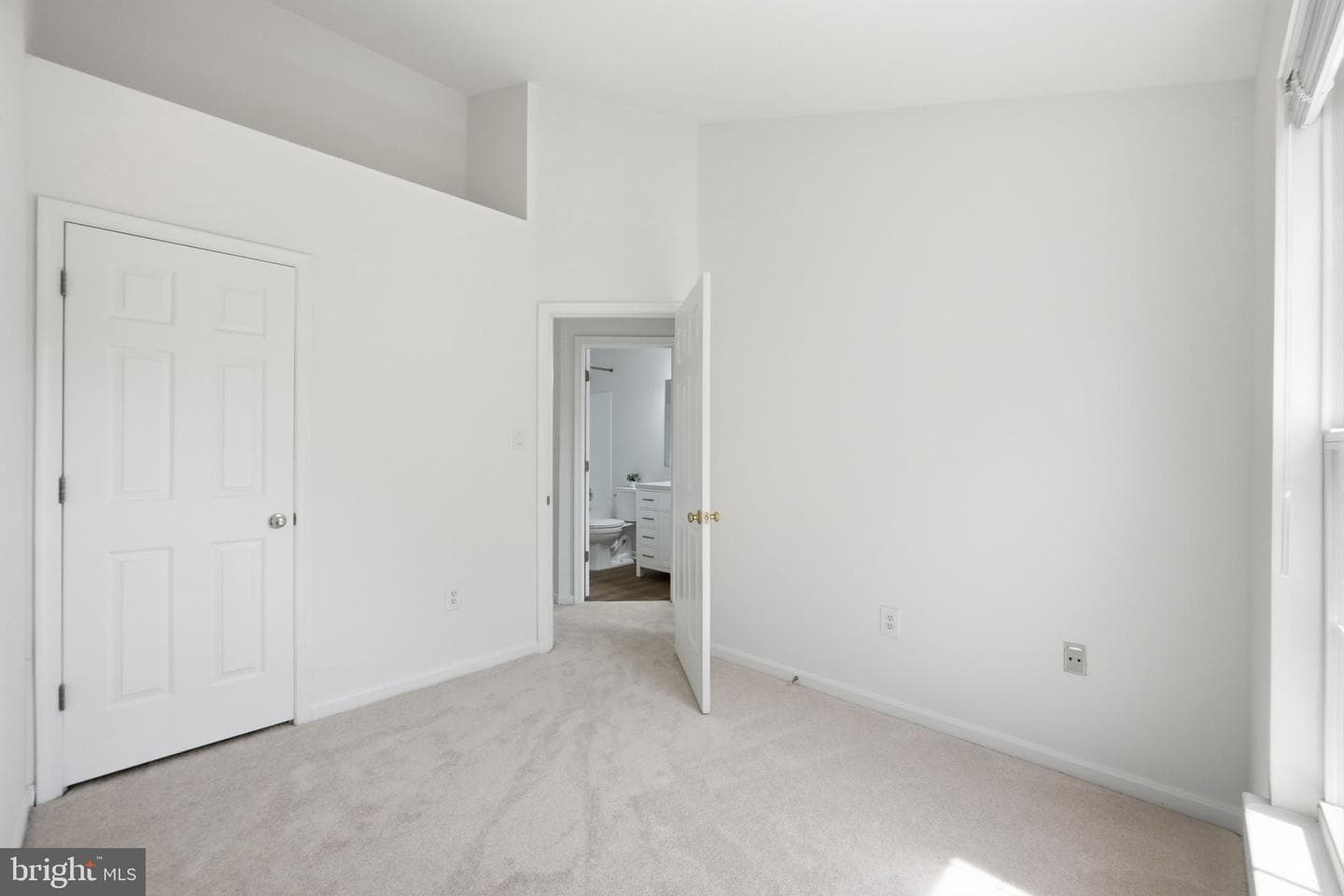45602 Iron Horse Terrace photo 31