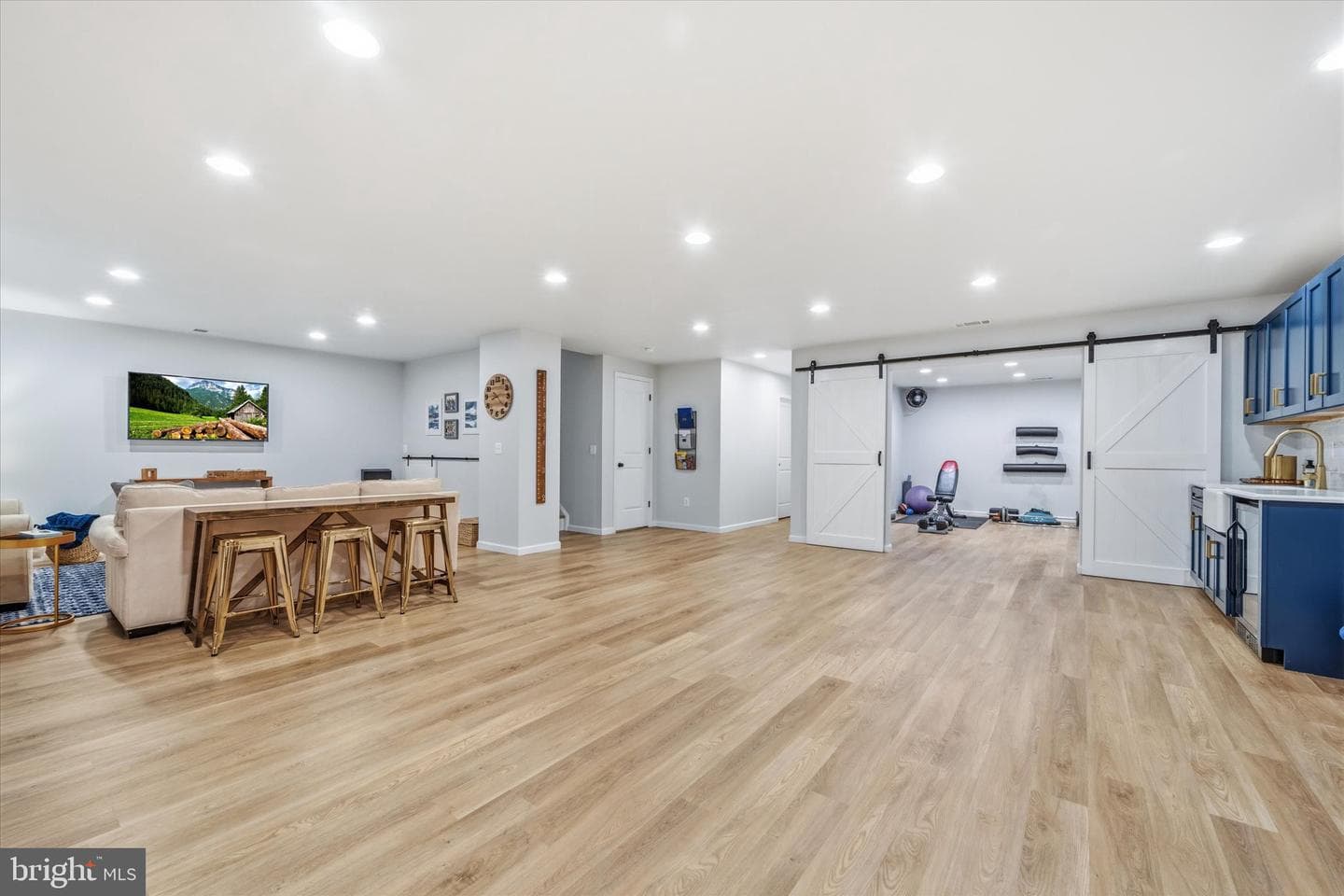 1114 Laconian Street SE photo 37