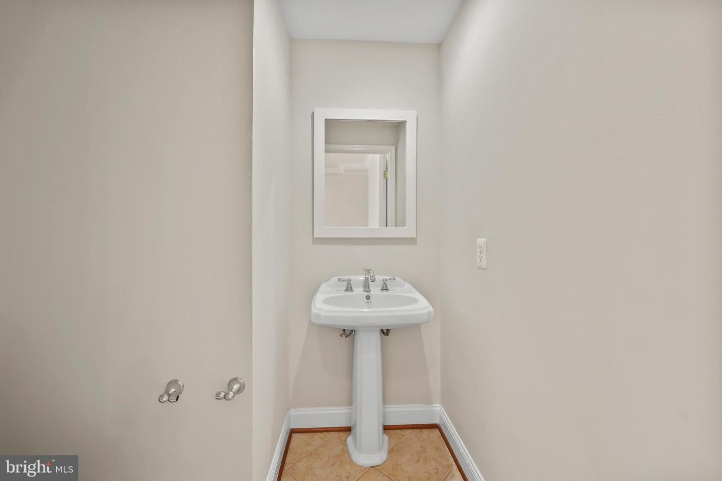 25519 Oak Medley Terrace photo 21