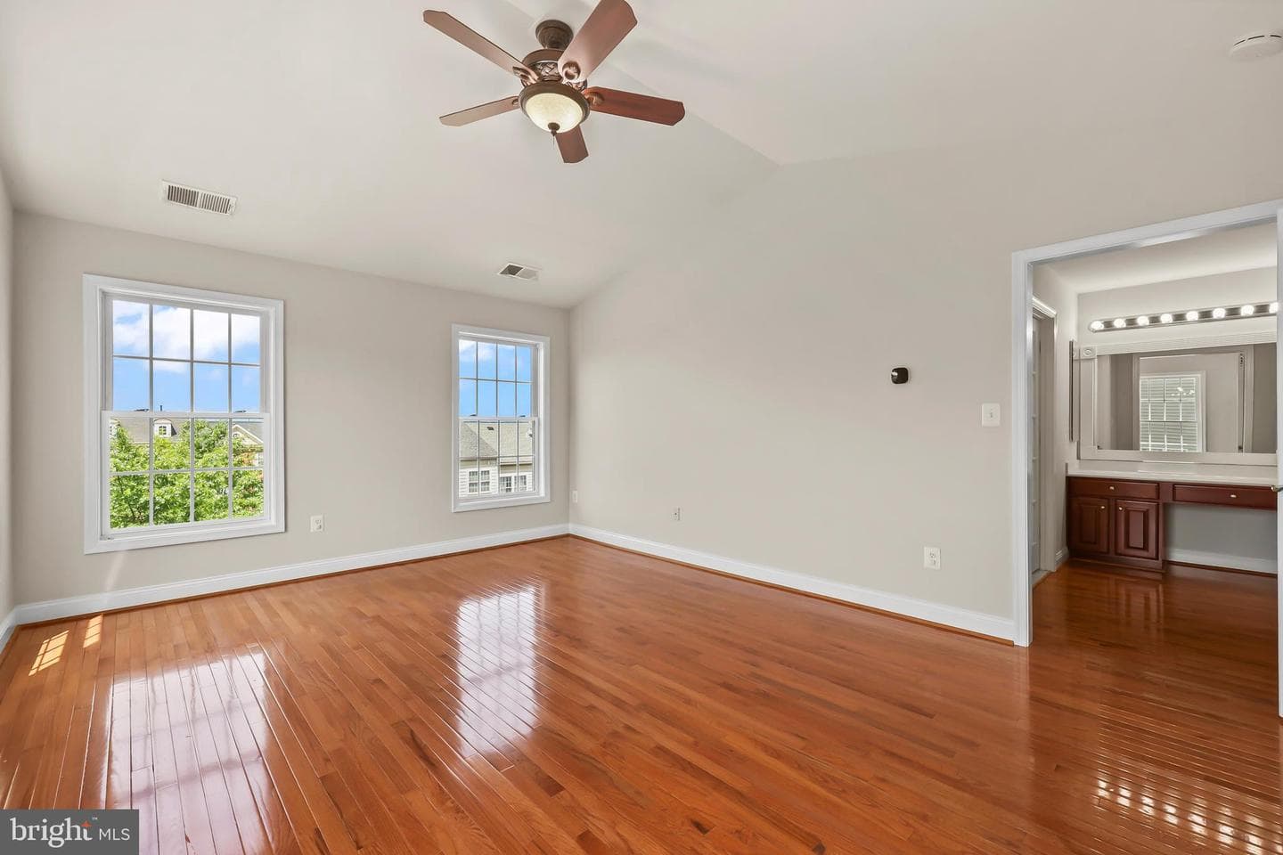 25519 Oak Medley Terrace photo 23