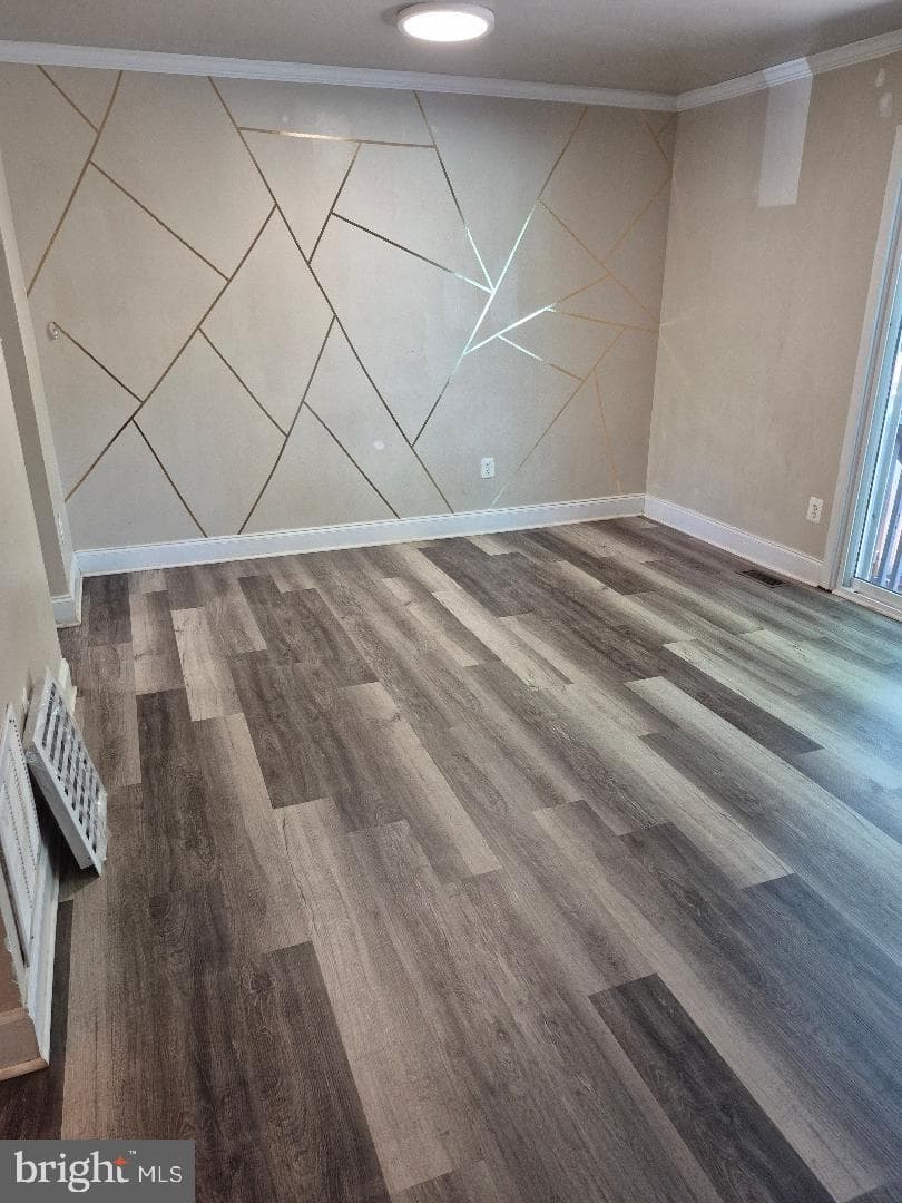 306 Giles Place photo 15