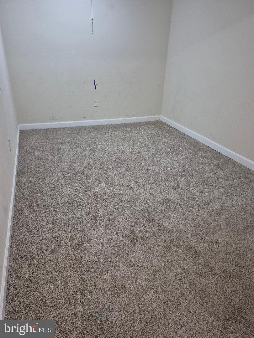 306 Giles Place photo 20