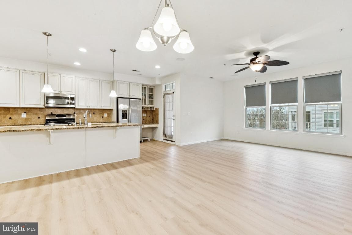 25997 Braided Mane Terrace photo 6