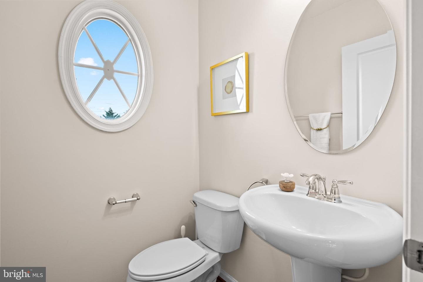 25741 Clairmont Manor Square photo 16