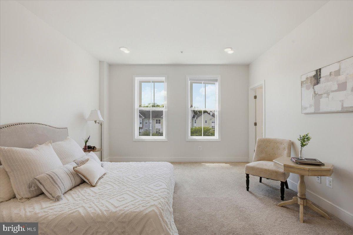 43382 Farringdon Square photo 26