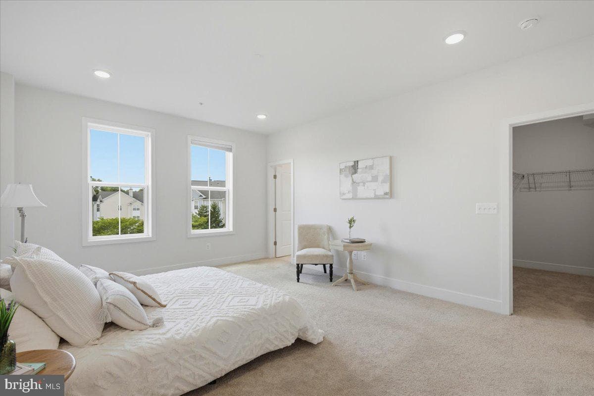 43382 Farringdon Square photo 27