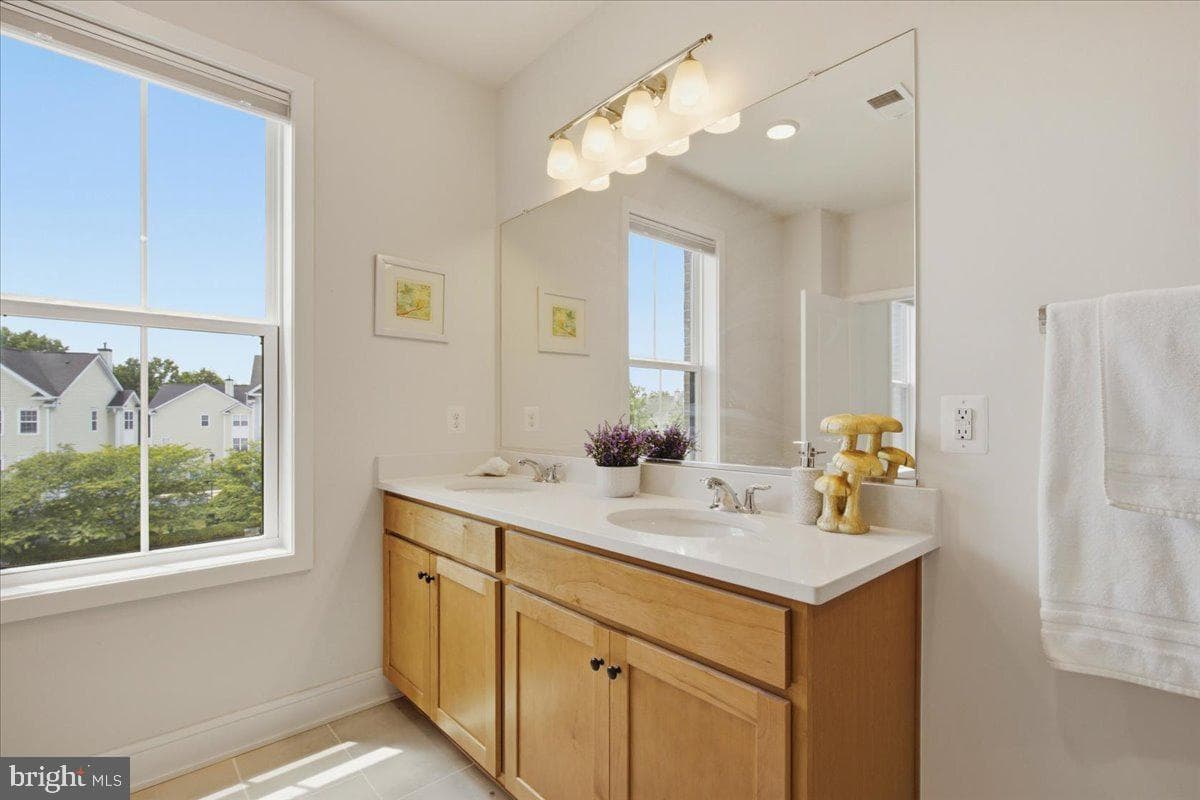43382 Farringdon Square photo 33
