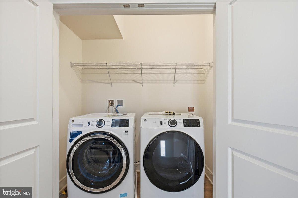 43382 Farringdon Square photo 34