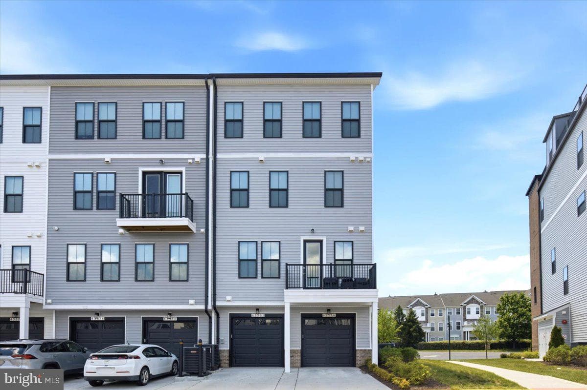 43382 Farringdon Square photo 44