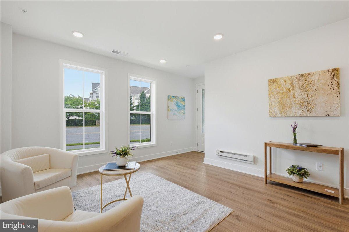 43382 Farringdon Square photo 8