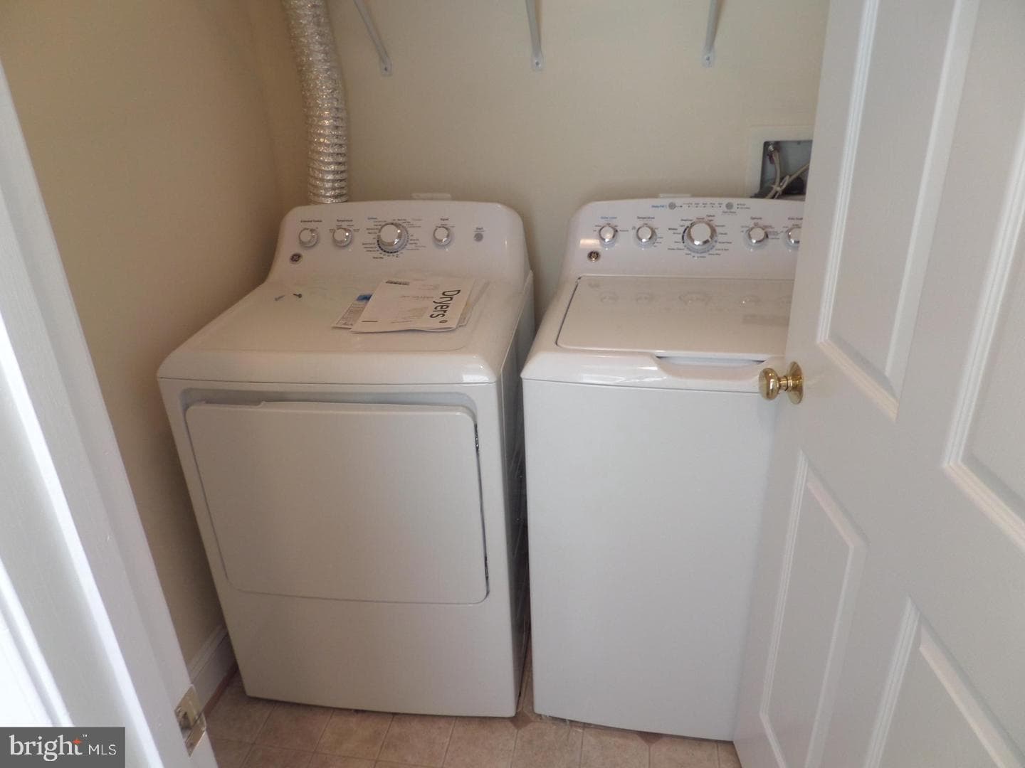 1136 Keokuk Terrace NE photo 8