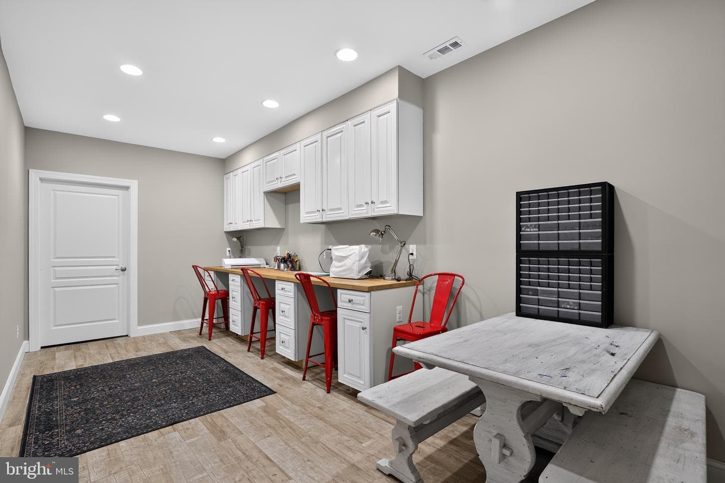 41858 Farnborough Place photo 50