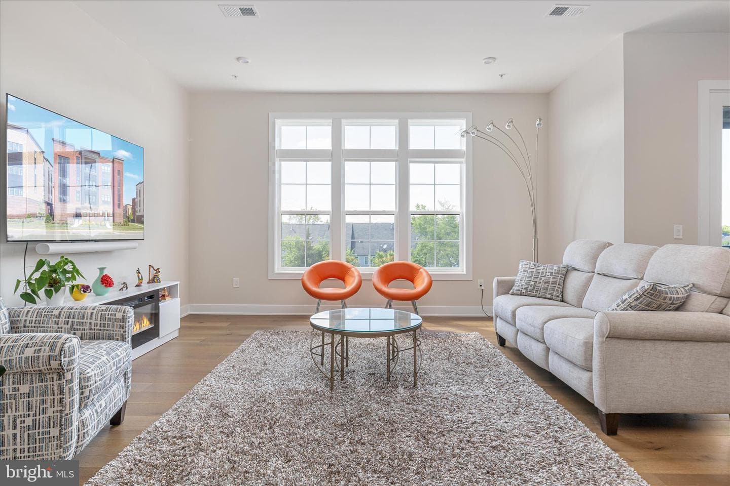 22127 Headwater Terrace #400 photo 12