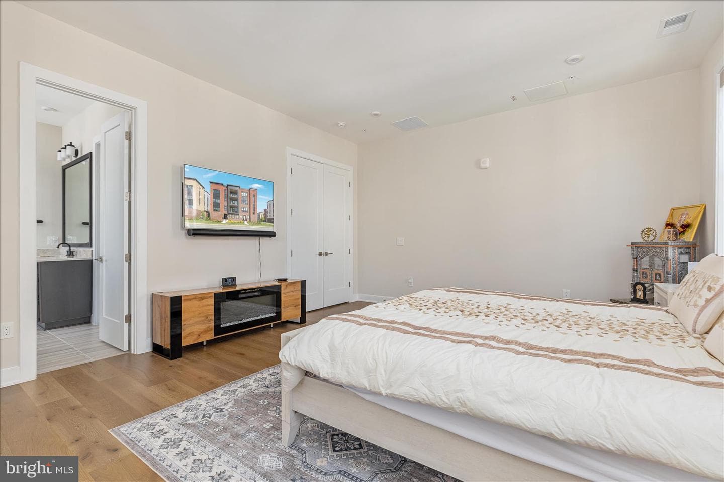 22127 Headwater Terrace #400 photo 17