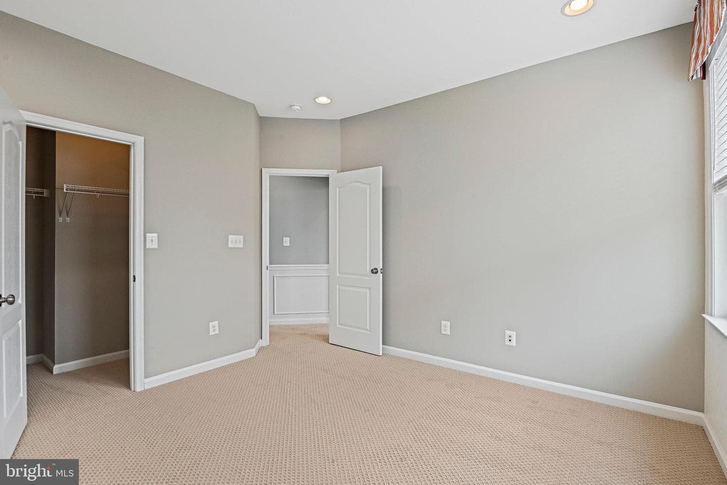 42350 Benfold Square photo 31