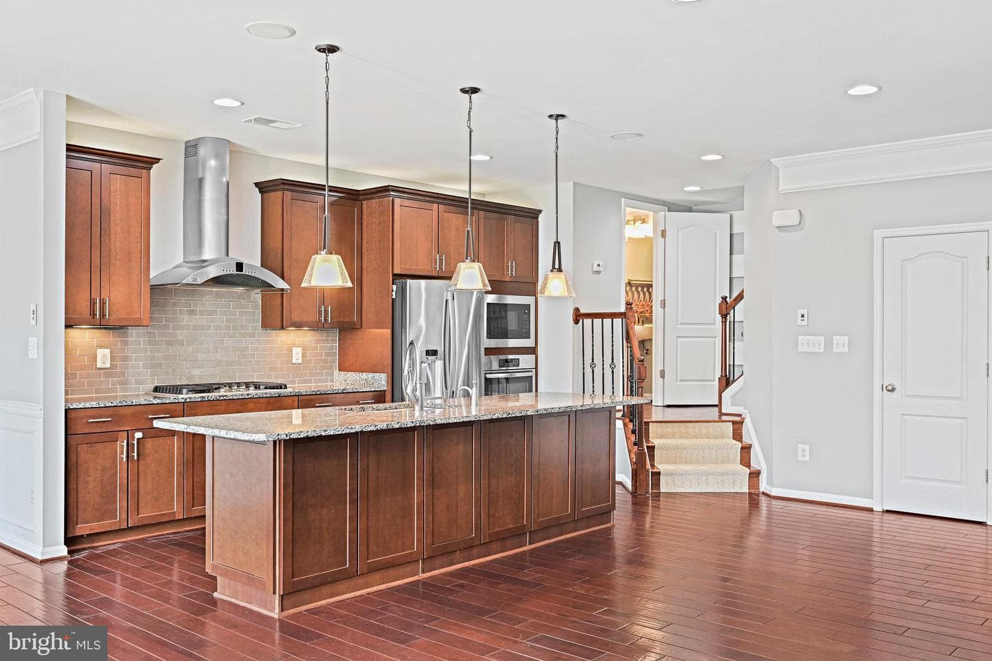42350 Benfold Square photo 9