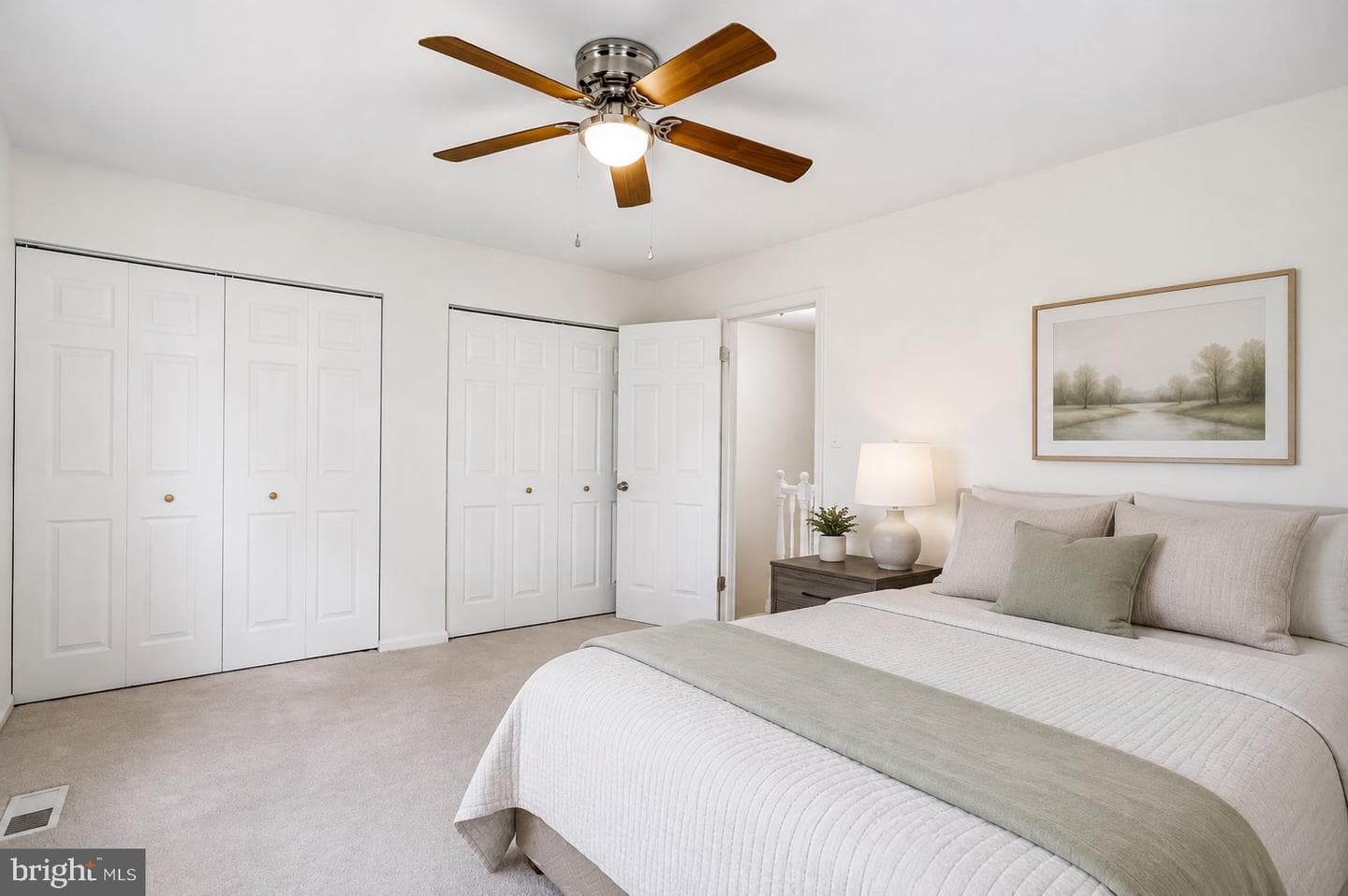 1033 Margate Court photo 14