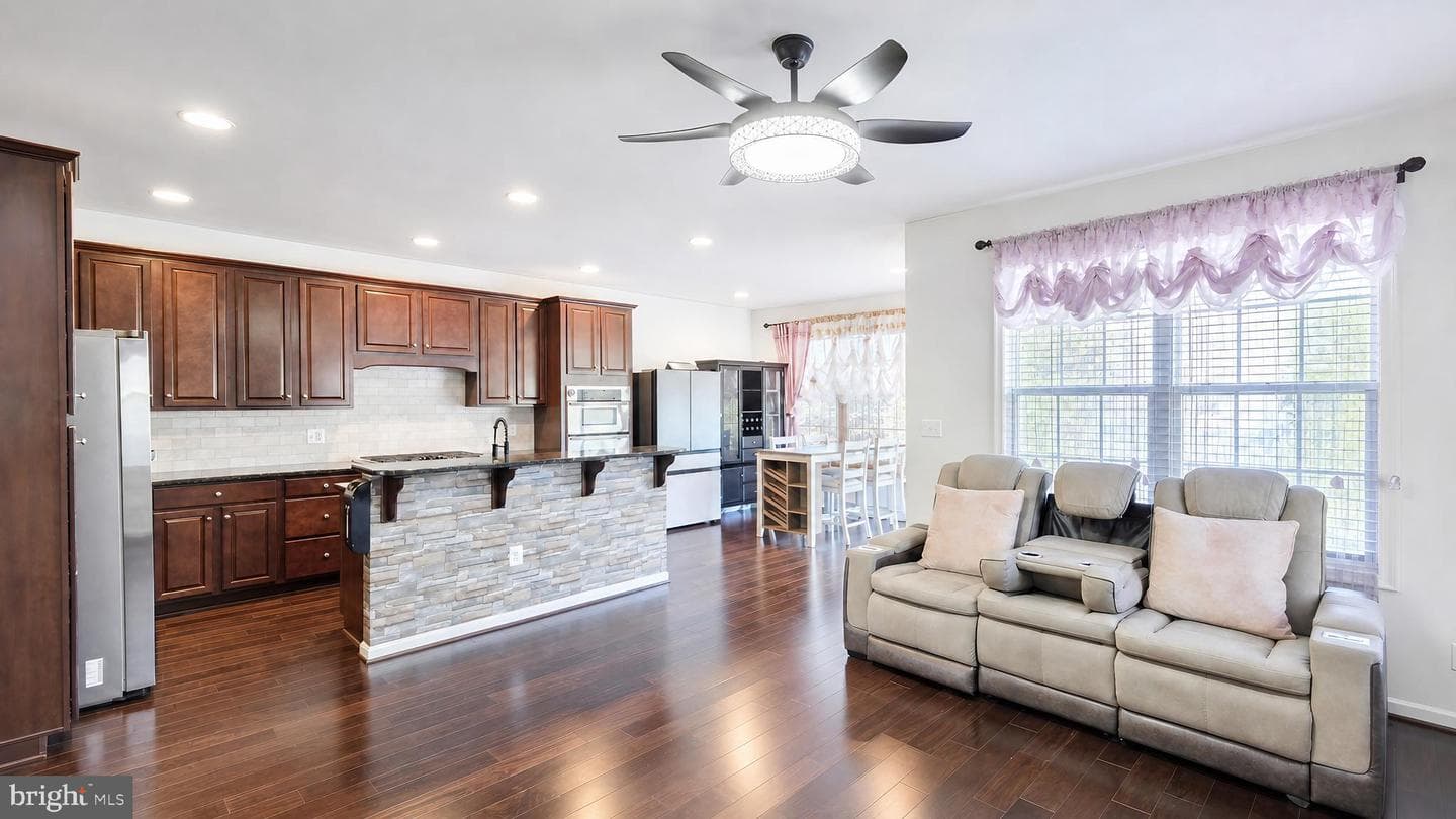 25099 Prairie Fire Square photo 13