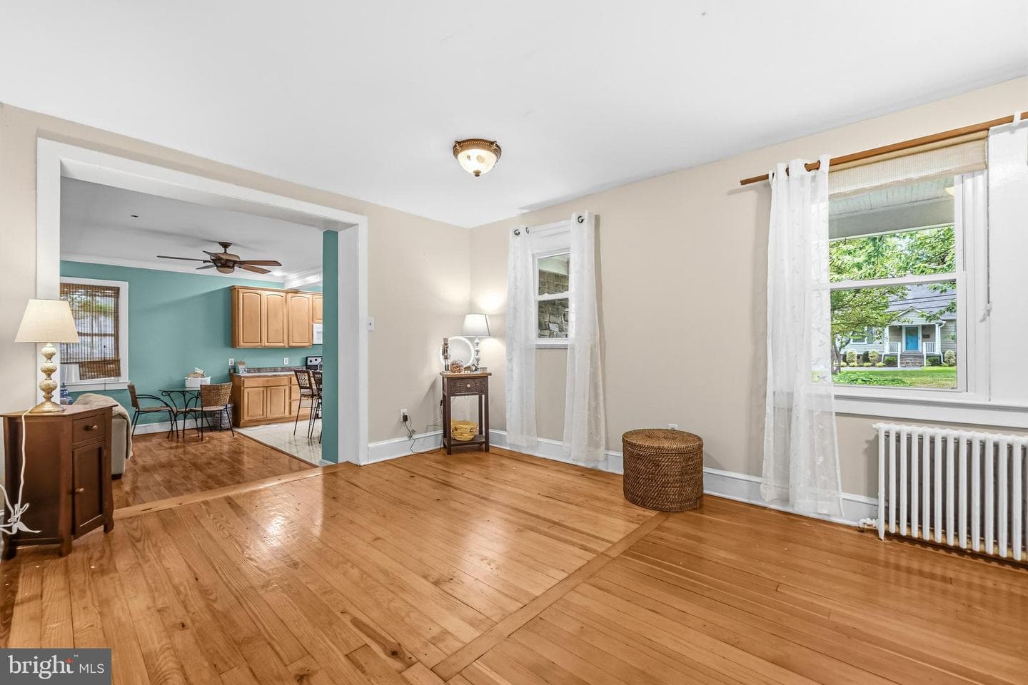 606 Edwards Ferry Road NE photo 9