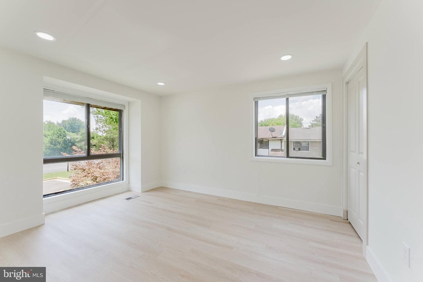 749 Sugarland Run Drive photo 25