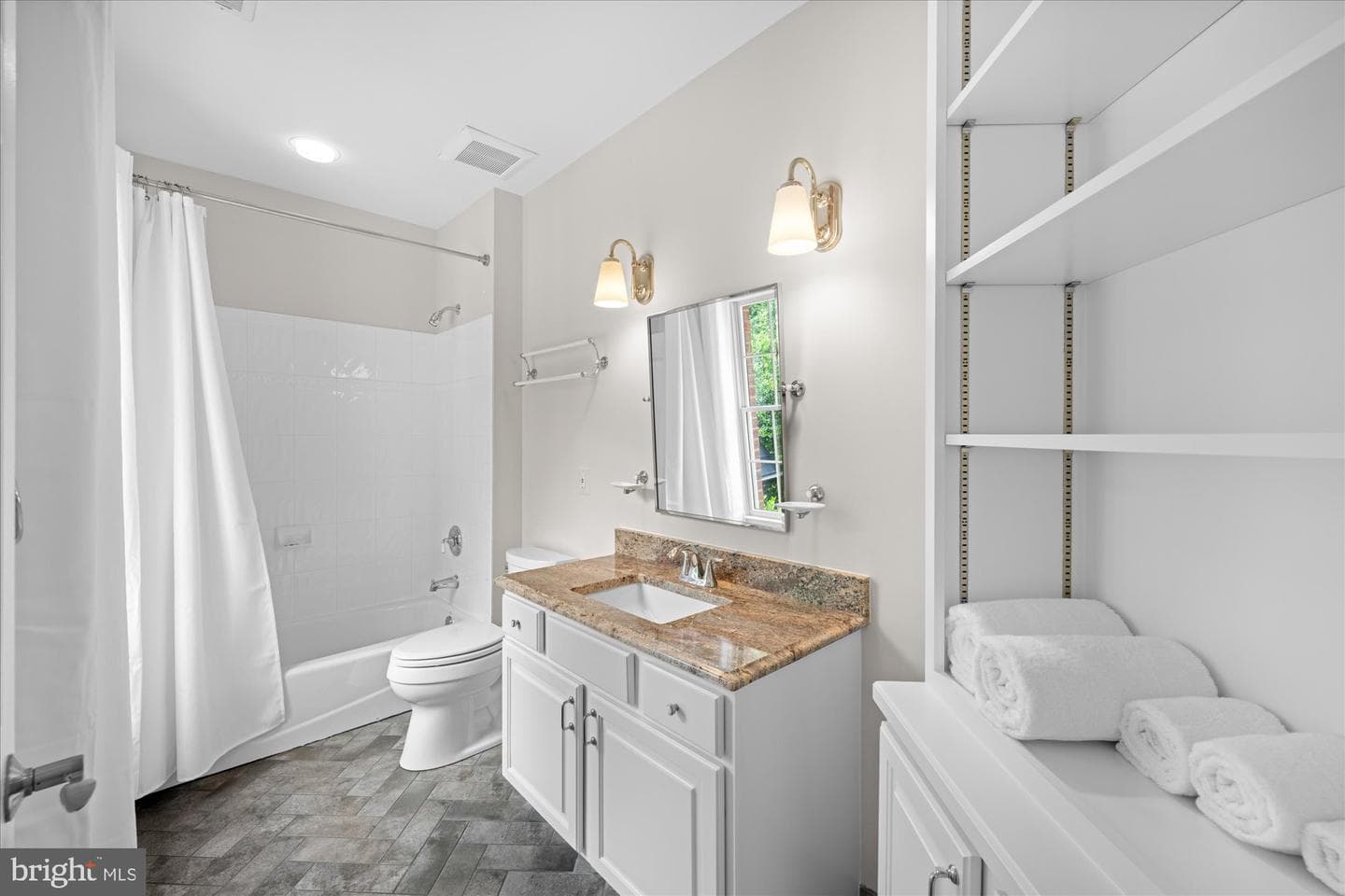 21750 Laurel Wood photo 61