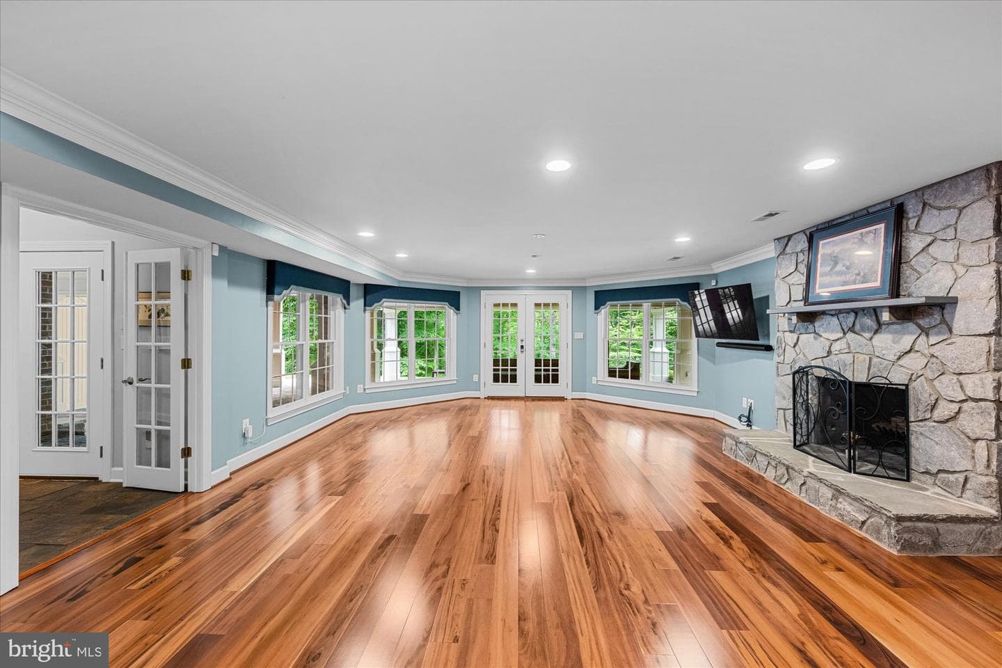 21750 Laurel Wood photo 66