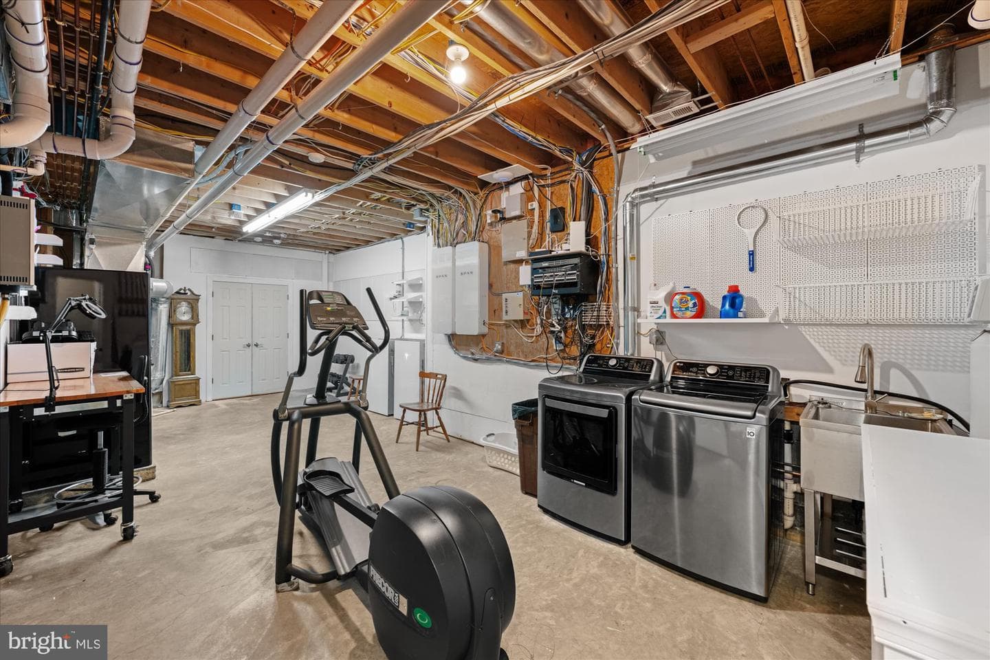 21750 Laurel Wood photo 89
